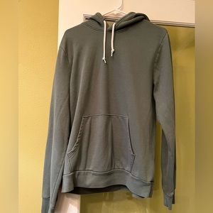 Men’s Old Navy sweatshirt size large
